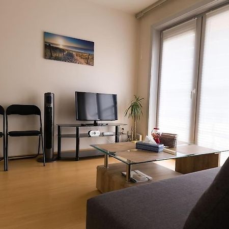 Cozy Studio With Pool Close To The Sea أوستيند المظهر الخارجي الصورة