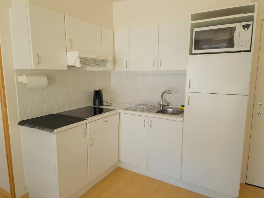 Cozy Studio With Pool Close To The Sea أوستيند المظهر الخارجي الصورة