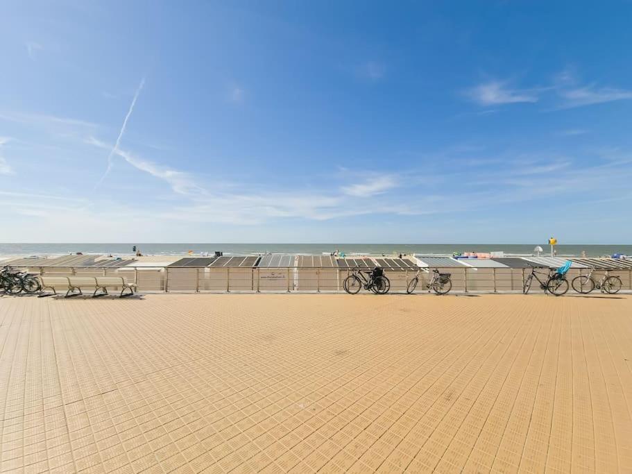 Cozy Studio With Pool Close To The Sea أوستيند المظهر الخارجي الصورة