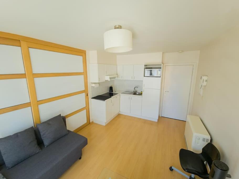 Cozy Studio With Pool Close To The Sea أوستيند المظهر الخارجي الصورة