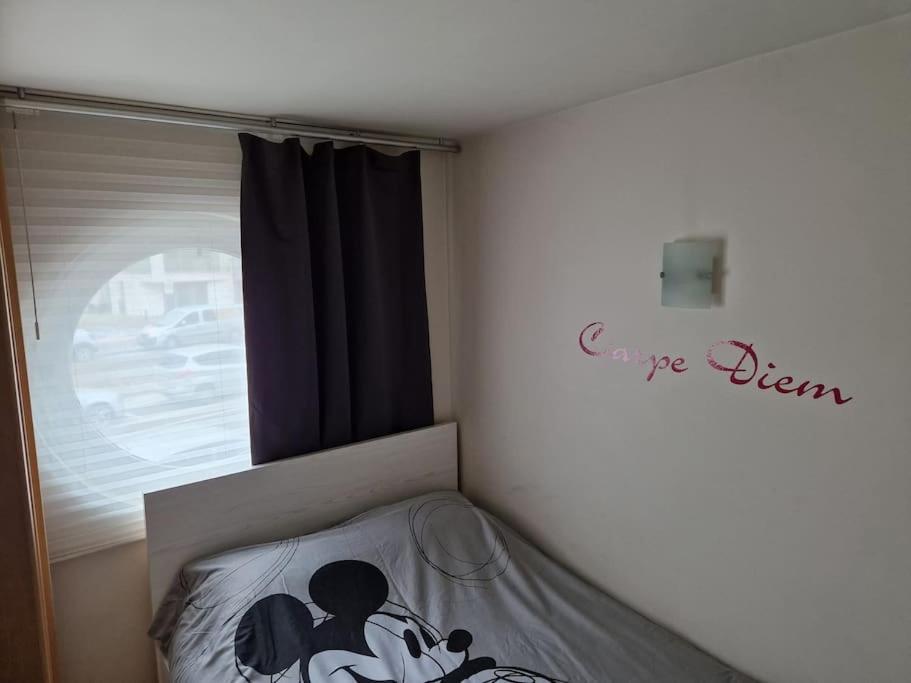 Cozy Studio With Pool Close To The Sea أوستيند المظهر الخارجي الصورة