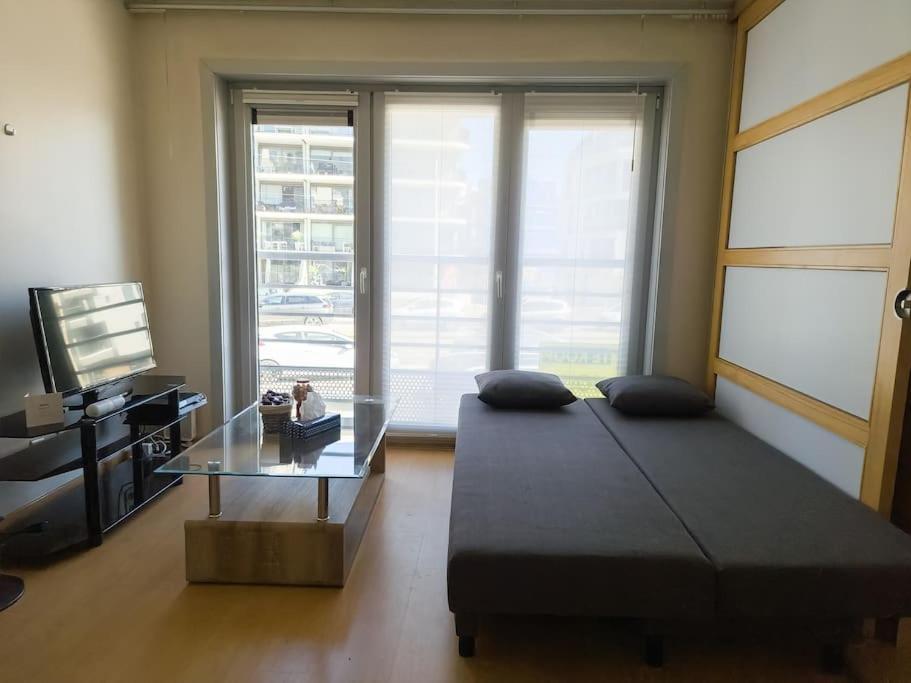 Cozy Studio With Pool Close To The Sea أوستيند المظهر الخارجي الصورة